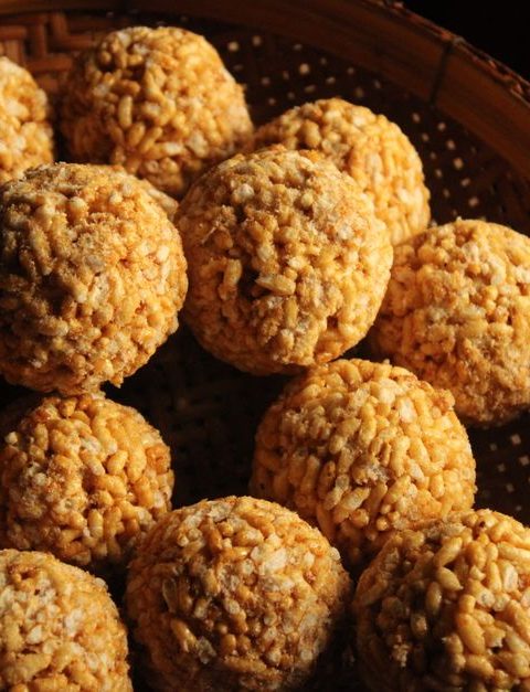 Apricot and Pistachio Energy Bites