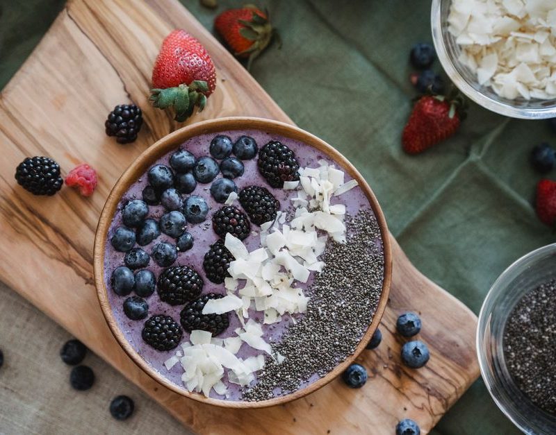 Overnight Chia Pudding With Berries