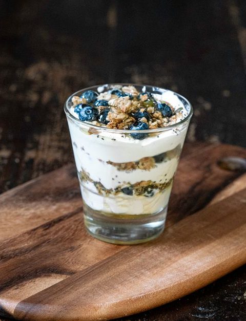 Strawberry and Yogurt Breakfast Parfait