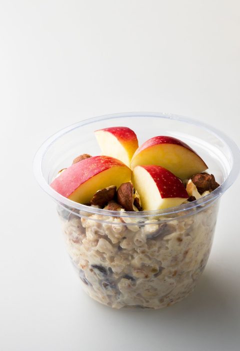 Grated Apple and Yogurt Overnight Oats with Cinnamon