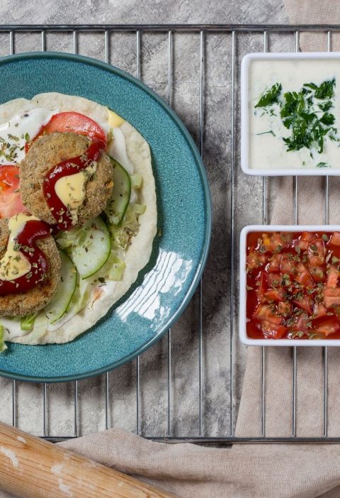 Baked Chickpea Falafel Pitas with Lemon Yogurt Sauce