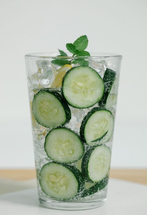 Make Unsweetened Infused Water With Clean Ingredients and Safe Storage